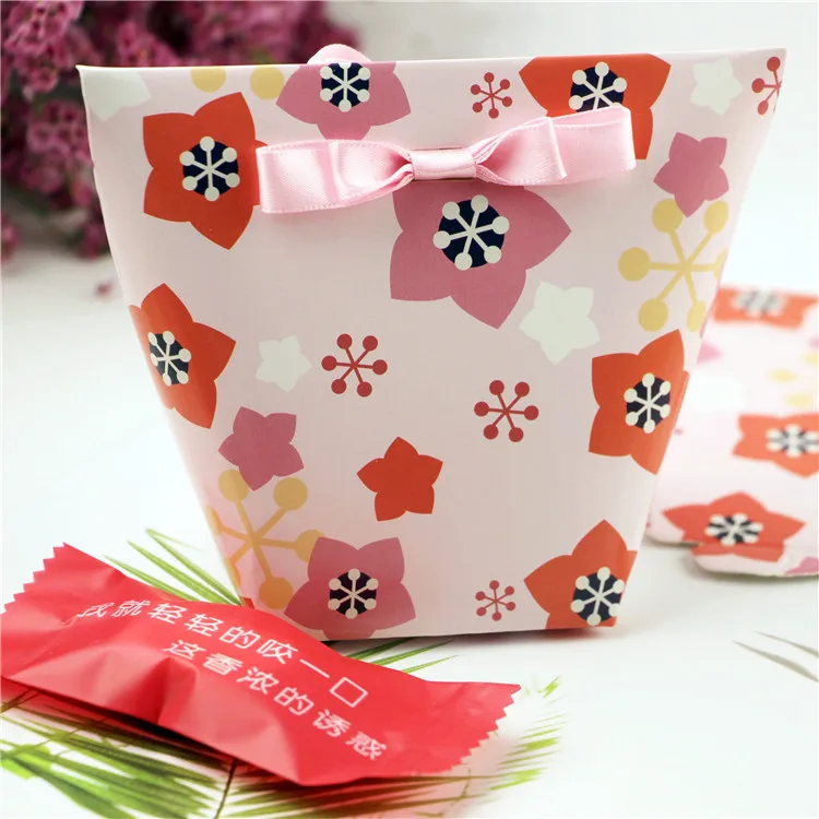 50pcs Japanese flower print Paper Box Cookie Candy Cheese Cake Gift Packaging Christmas Wedding Favors Gifts Decoration