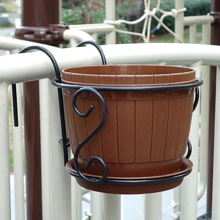 Fashion Wrought Iron Hanging Flower Pot Ornamental Plastic Vegetation