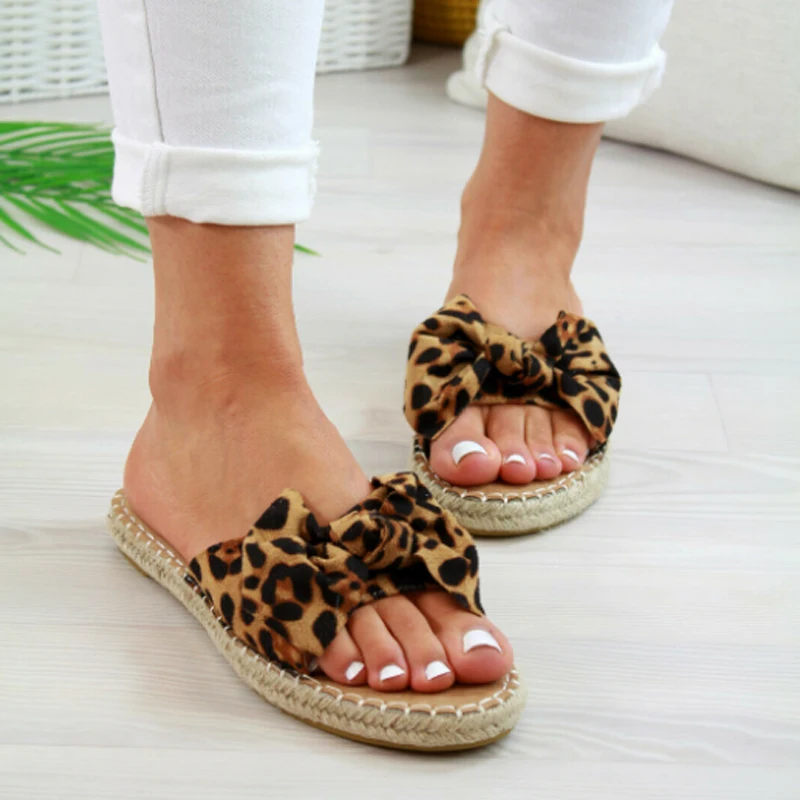 

New Bow Flip Flops Summer New Leopard Sandals Women Slippers Open Toe Platform Casual Shoes Ladies Outdoor Beach Female 2019