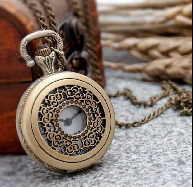 

Wholesale 1 PCS Fashion quartz bronze antique Hollow out pendant steam punk Necklace pocket watches