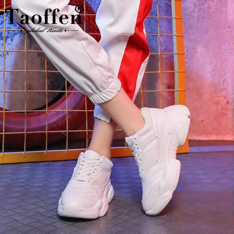 Comprar Zapatillas planas Taoffen para mujer zapatos vulcanizados blancos de moda zapatos de mujer con cordones de punta redonda de malla de aire para correr tamaño 35 39