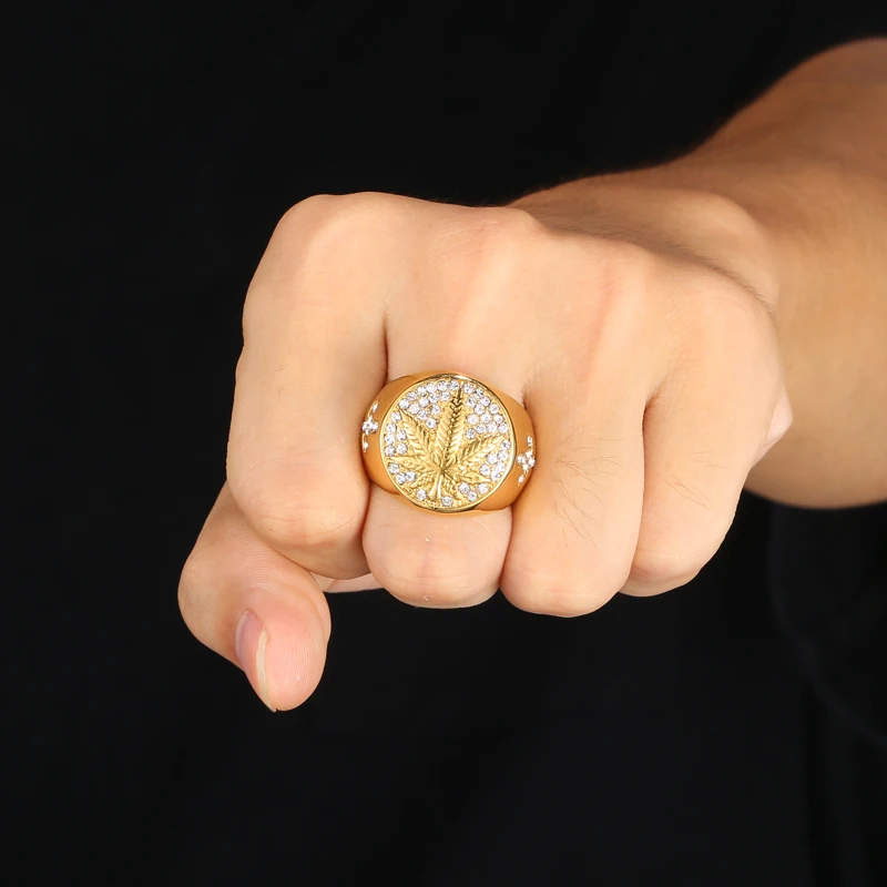 HIP Hop 316L Stainless Steel Iced Out Bling Gold Color Ring Micro Paved Rhinestone Weed Maple leaf Rings for Men Jewelry