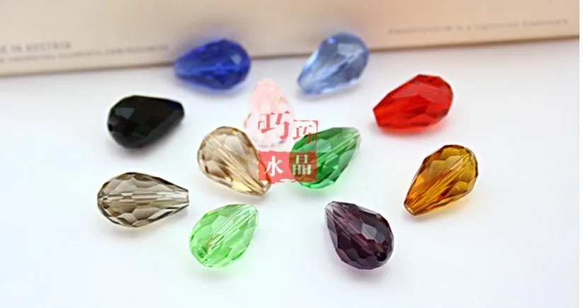 crystal tear drop beads 136.jpg