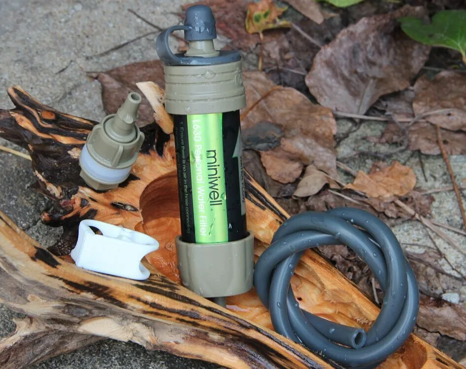 Energia e Proteger o Ambiente; Ambiente; e Filtro de Água Água para Acampamento Filtro de Água por Gravidade Purificação de Água Gravidade o Sistema de Purificação o Sistema de Pode Economizar e Filtro de 3 Filtro de água ao ar livre sistema