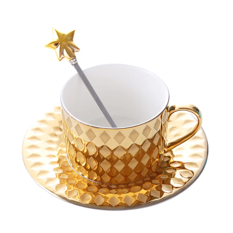 Середина Востока корт благородный роскошный стиль Золотой кофейная чашка набор с поддоном ложка Tasse Taza Ароматизированный Чай керамическая кружка кафе Xicara чайная чашка - Цвет: Mug Saucer And Spoon