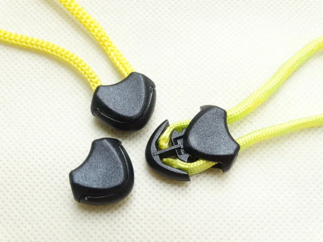 

Plastic Zipper Pull Cord Ends Lock Stopper For Paracord/Clothing Black