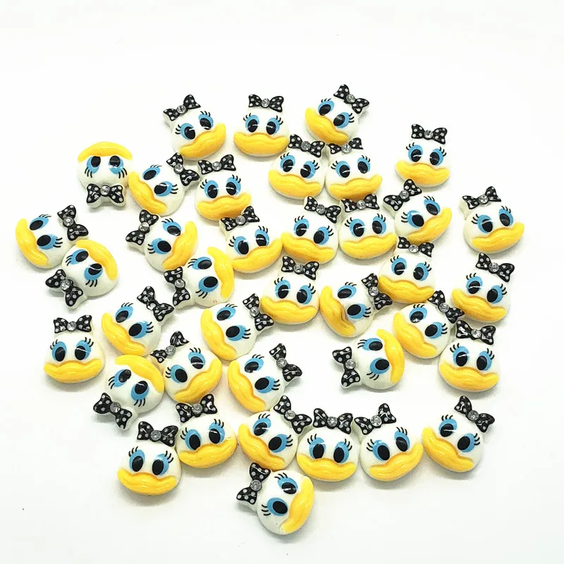 

20Pcs/lot Kawaii Cartoon Donald Duck Daisy Resin DIY Flatback Cabochons Kids Craft Decoration Scrapbooking Charms Pendant