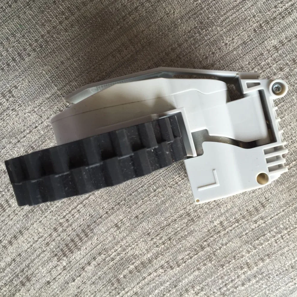 

Left Wheel Replacement Kit for Xiaomi Mi Robot Vacuum Cleaner Spare part Accessories