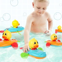 Zomer Nieuwe Baby Bad Speelgoed Roeiboot Eend Zwemmen Bad Drijvende Water Wond-Up Keten Baby Kinderen Klassieke Speelgoed geschenken Willekeurige Kleur