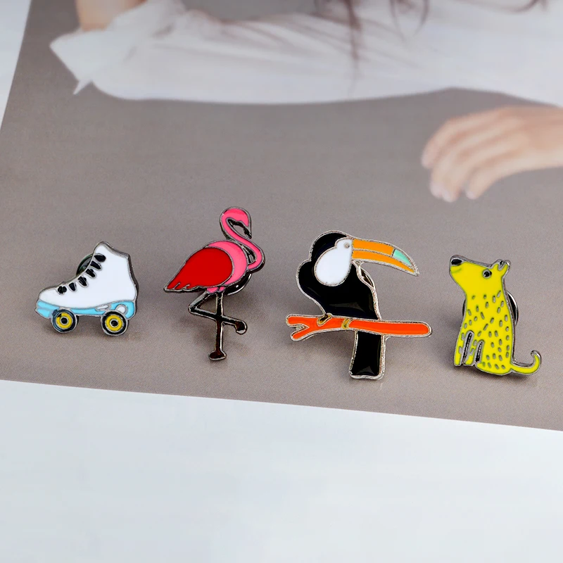 

4pcs/set Cartoon Metal Toucan Flamingo Roller Skates Dog Animal Brooch Pin Button Bag Denim Jacket Collar Badge Fashion Jewelry