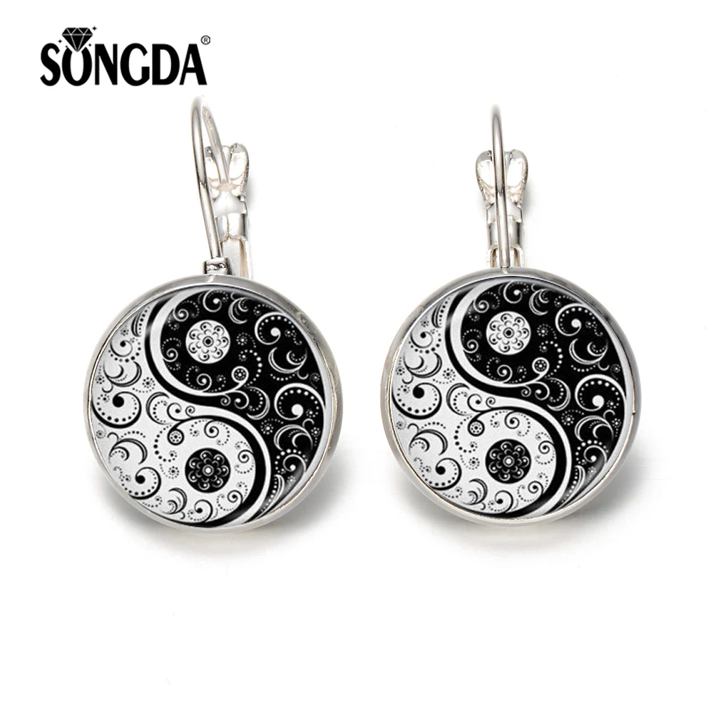 SONGDA классические белые и черные Инь(железная Гуаньинь) Серьги Yang 4 стиля Тай Чи для йоги из мультфильма «Холодное сердце» и с квадратными кристаллами обувь с украшениями в виде цветков и бабочек арт Стекло ювелирные изделия