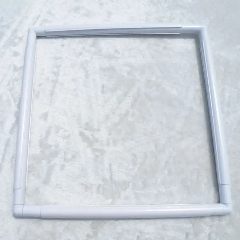 

1PC Plastic Square Embroidery Frame Adjustable Cross Stitch Hoop Embroidery Hoop Ring Professional DIY Sewing Tool About 20*20cm