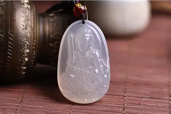

The new light spot Natural White Agate Pendant Necklace Zodiac rabbit Manjusri patron of men and women.