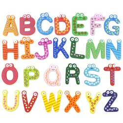 Aimants en bois pour réfrigérateur, 26 lettres de l'alphabet, dessin animé coloré, autocollant magnétique mignon, jouet éducatif pour enfant 