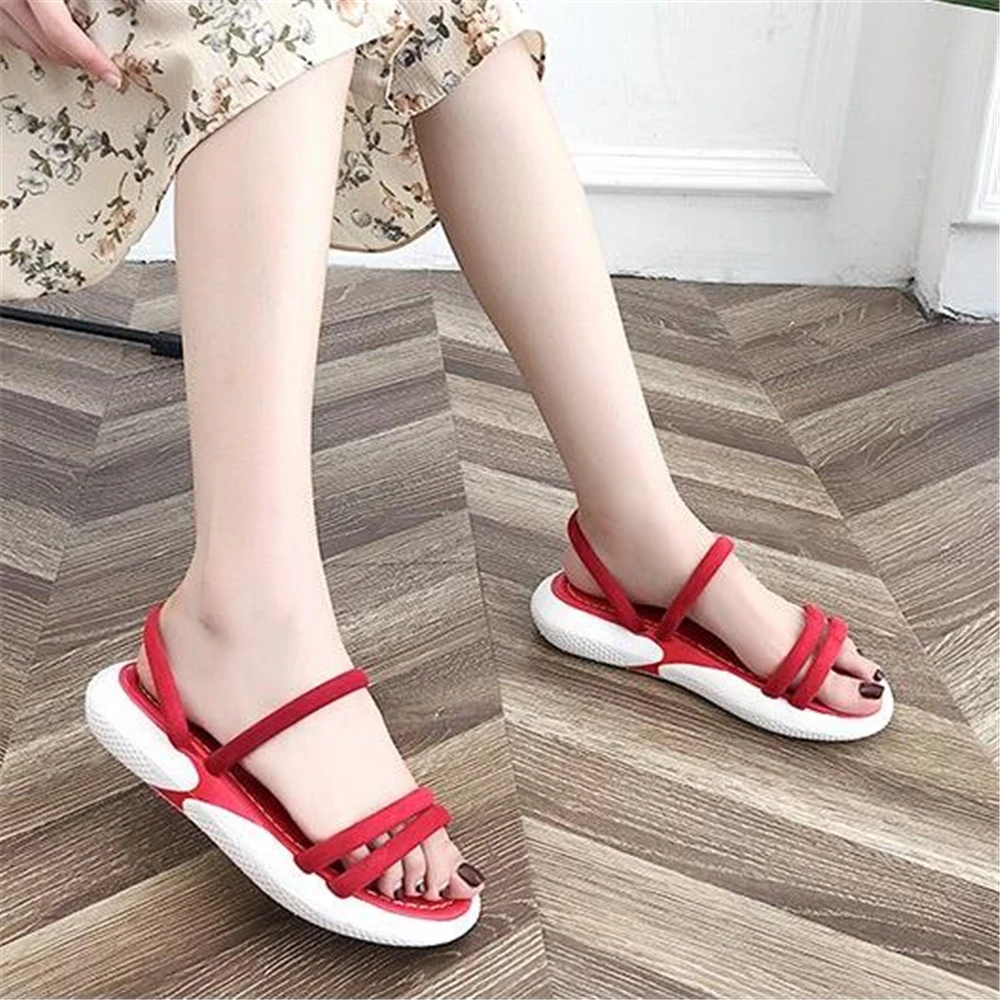 

Soft-soled lady cool drag girl 2018 new summer wear style 100 lap Korean flat-soled shoes two online celebrity sandals