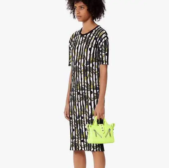 

2019 fall and winter Abstract green phoenix pattern striped women knee-length slim knit dress