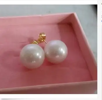 

classic pair of 12-13mm south sea round white pearl earring 18k