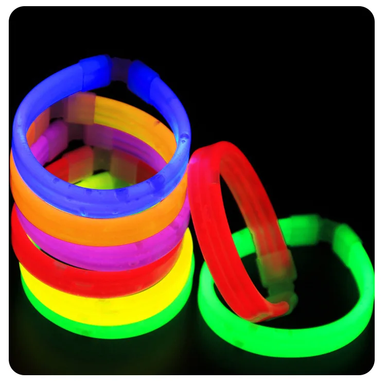 

10 pcs Mix Color Glow Sticks Safe Light Stick Necklace Bracelets Fluorescent for Event Festive Party Supplies Concert Decor