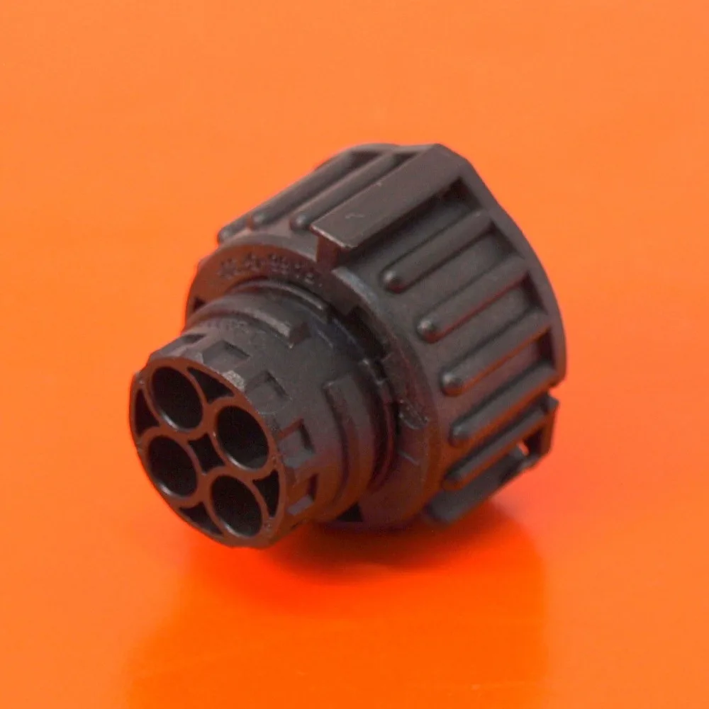 Tyco Amp 863022-2 enchufe Assy 4 Pin Tyco Amp 863022-2 enchufe Assy 4 Pin