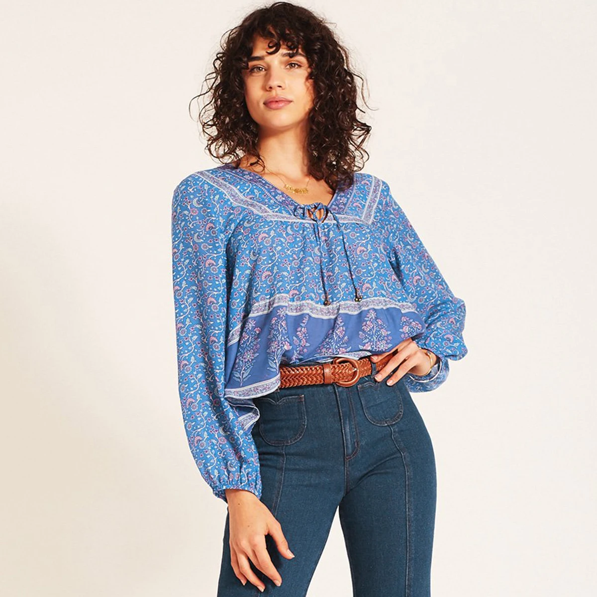 

Gypsy Blue Wisteria Blouse Women Boho Vintage Long Sleeve Shirts 2018 Autumn Ladies V neck Floral Print Hippie Blouses Tops