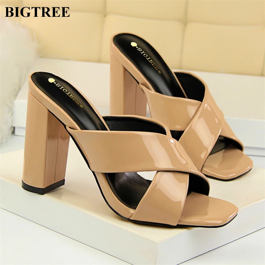 

Thick With Women Summer Slippers New Fashion Square High Heels Open Toe Party Shoes Woman Patent Leather Cross-slip Sexy Sandals