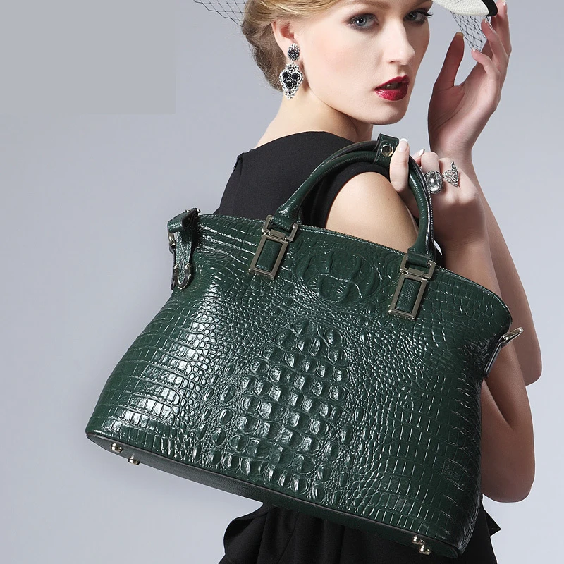 

2018 new crocodile pattern ladies bag dumplings bag leather handbags handbags European and American fashion shoulder bag