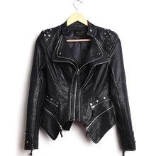 Для женщин панк Заклёпки мотоциклетная куртка из искусственной кожи Куртка Демисезонный Европейский Стиль Костюмы верхняя одежда Для женщин короткие Пальто для будущих мам W141