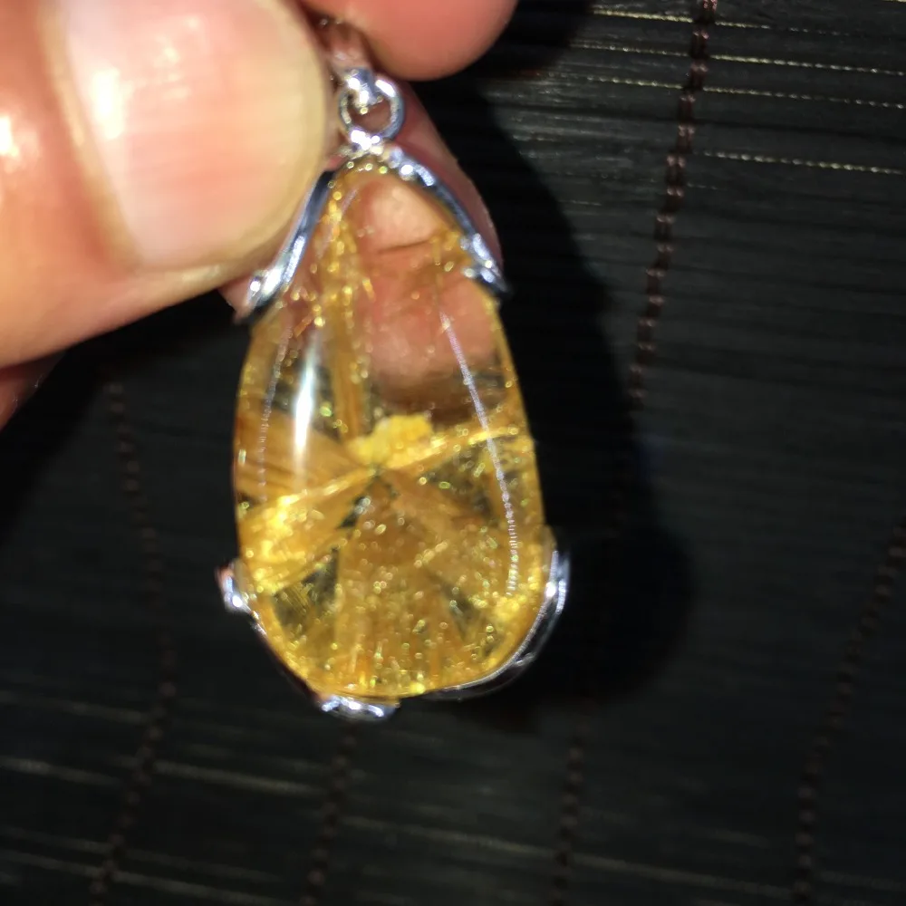 

Natural titanium crystal Women or Man Necklace Pendant Super energy Healing Crystal T1301