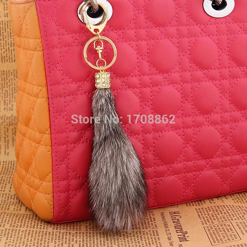 

Genuine 14cm fox Tail Fur Fluffy Key Chains women Handbag bags Tag keychains for car key ring Bag Pendant car keychain gift