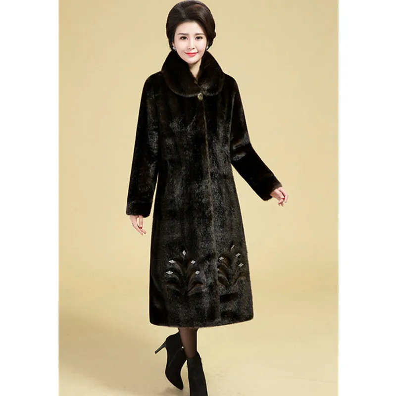 Plus red De Vison Manteaux D'hiver Femmes Gamme Wine La Tops Parkas Haut 2019 Chaud Longue Taille Fourrure Manteau Survêtement Mère Mode Épais Style Brown Imitation SUVqMzp
