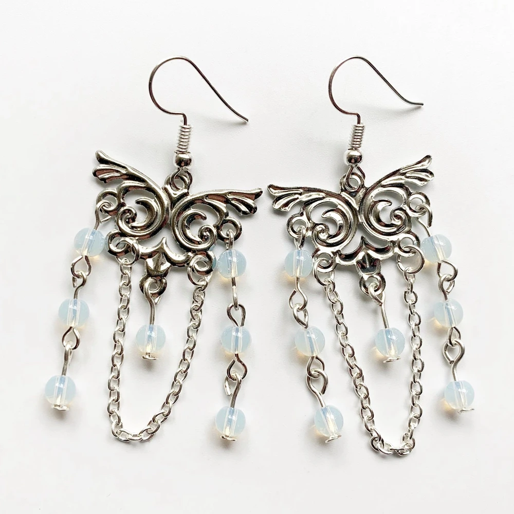 

White Opal Beads Crystal Butterfly Earrings Silver Link Chain Tassel Fringe Earrings Creative Jewelry Vintage Animal Opalite