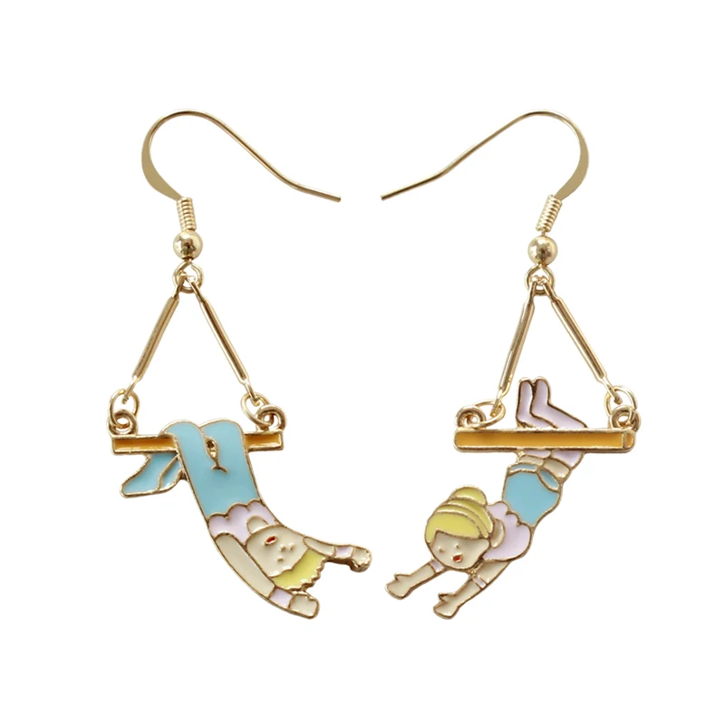 

Fashion Boy And Girl Lovers Swinging Metal Enamel Earrings