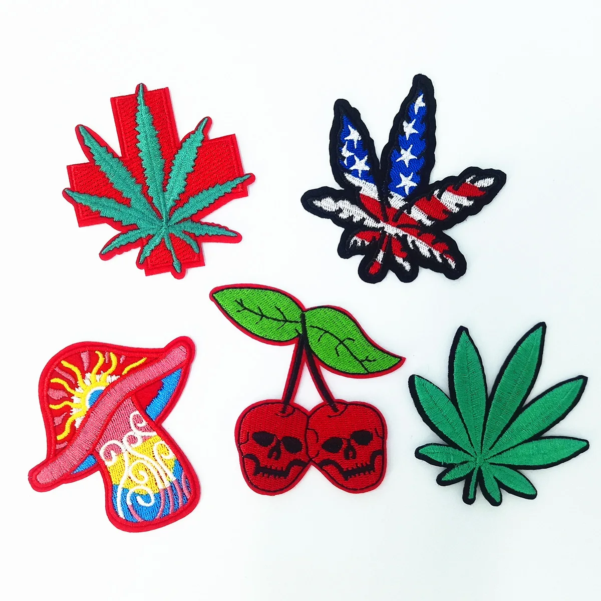 

50pcs/lot New Emblems Embroidery Patches for Clothing Flag Leaf Wings Masks Accessories. Flower Applique Sequin