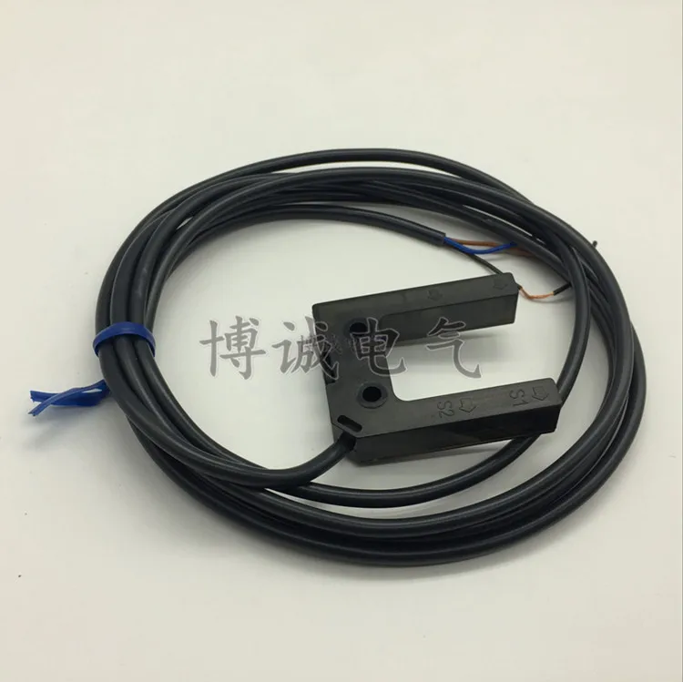 все цены на New original Photoelectric switch E3Z -G61-M3J онлайн