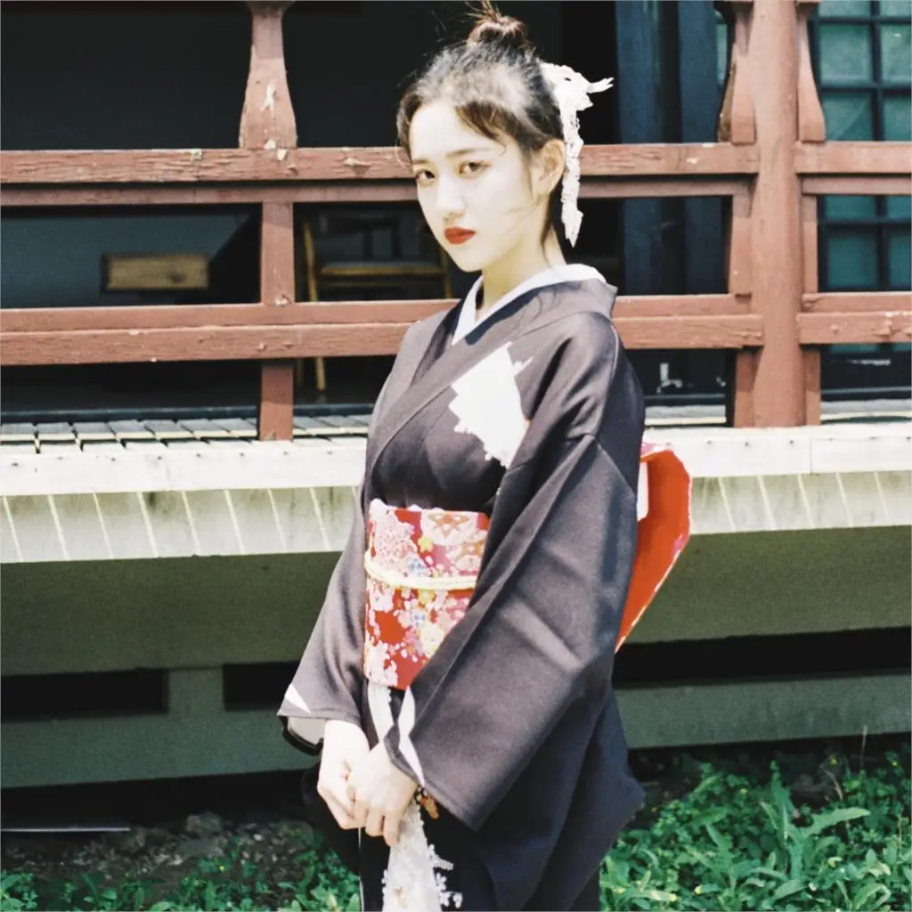 Черное женское японское традиционное кимоно юката с цветами obi винтажное вечернее платье традиционное японское кимоно юката