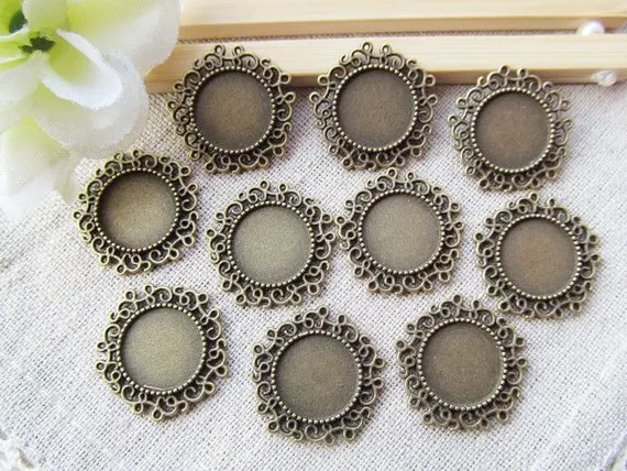

100pcs Antique Silver tone/Antique Bronze Flower Border Round Base Setting Tray Bezel Pendant Charm,fit 14mm Cabochon/Cameo