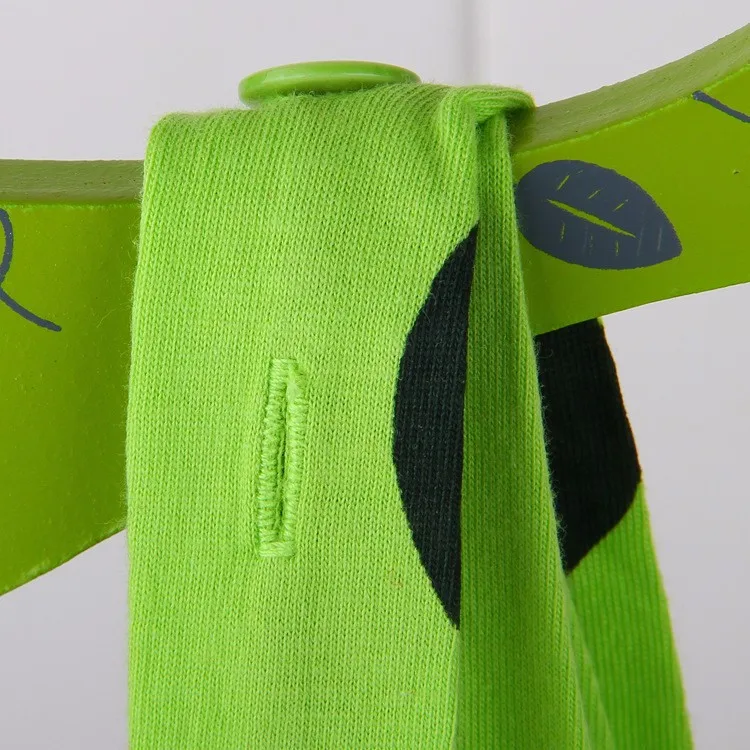 3233965140_2136430601