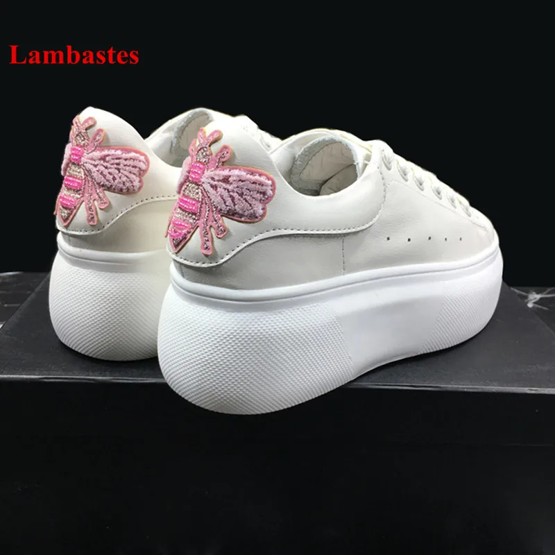 

Platform Sneakers Women 2019 New String Bead Animal Embroidery Lace Up Women Flats Cake Bottom Round Toe Cozy White Shoes Women