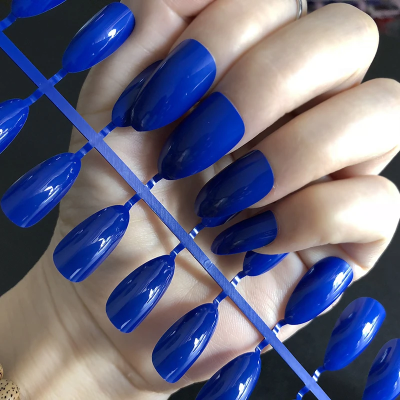 

Sweet Candy Stiletto Shine Sapphire Blue Color Medium Long Water Drop Shape Artificial False Fake Nails Full Wrapped Tips Flat