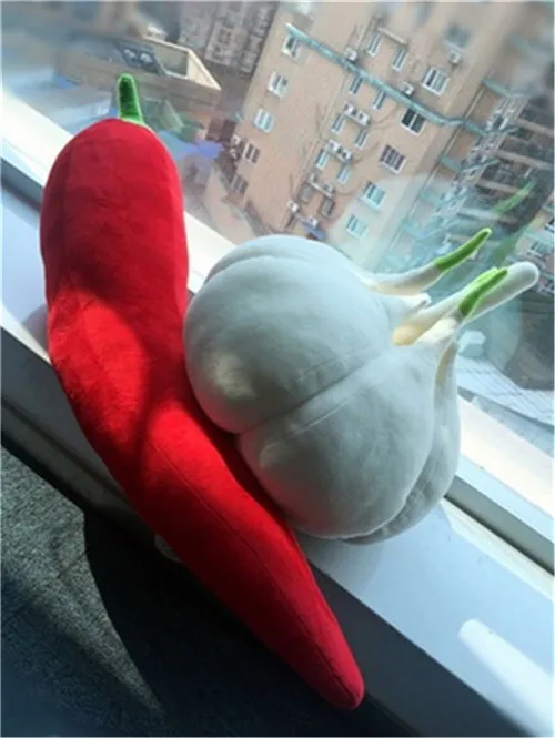Fancytrader Plush Toy 70cm Big Soft Red Beauty Chili Toy 28'' Giant Stuffed Hot Pepper Doll Pillow (14)