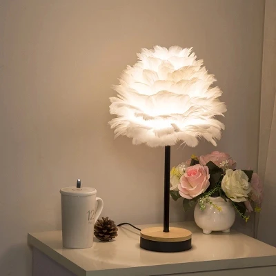 

T Creative feather Simple Warm Table Lamps Retro Creative American Style Lighting For Bedroom Foyer Hotel With LED Bulb