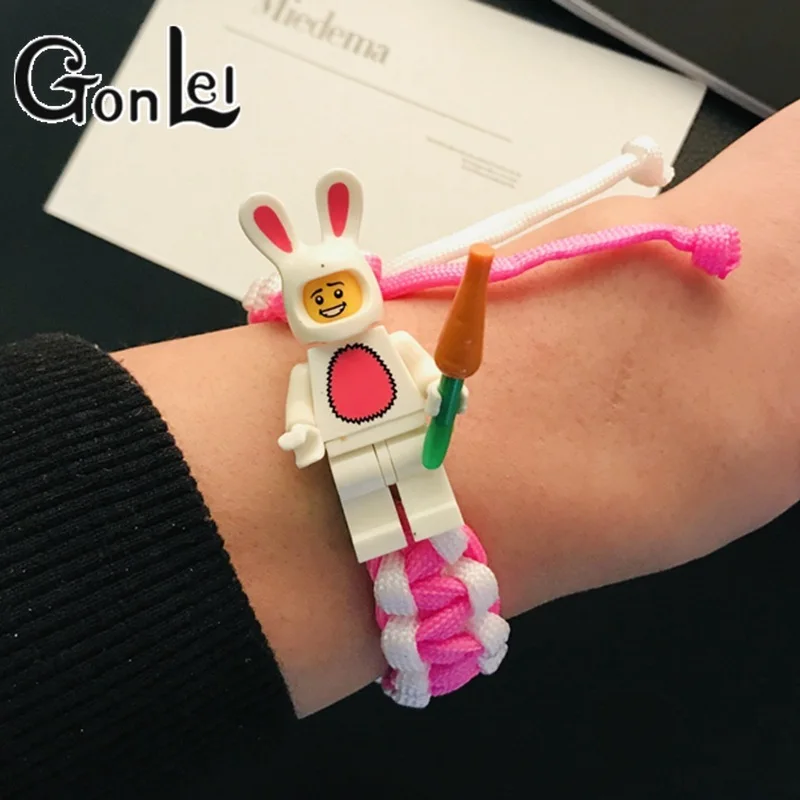 

Movie Bracelet Superhero Buzz Lightyear Captain America Raytheon Spiderman Batman Darth Vader Bracelet Handmade Brick Kids Toy