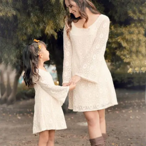 Новые модные одинаковые платья для семьи кружевное платье для мамы и дочки вечерние платья с длинными рукавами