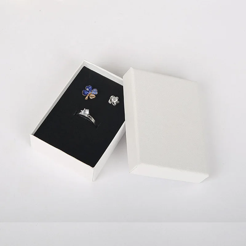 8789381867_1994478457