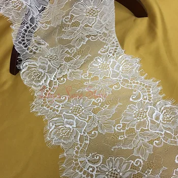 

6 meters/lot 2 pieces black, off white in stock mix colors order available eyelash lace trimming! Good quality skirt lace trim