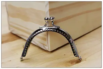 

YY 8.5cm Silver semicircle Coins Purse Frames Metal Kiss Clasp Bags Making Supplies DIY 15pcs/lot