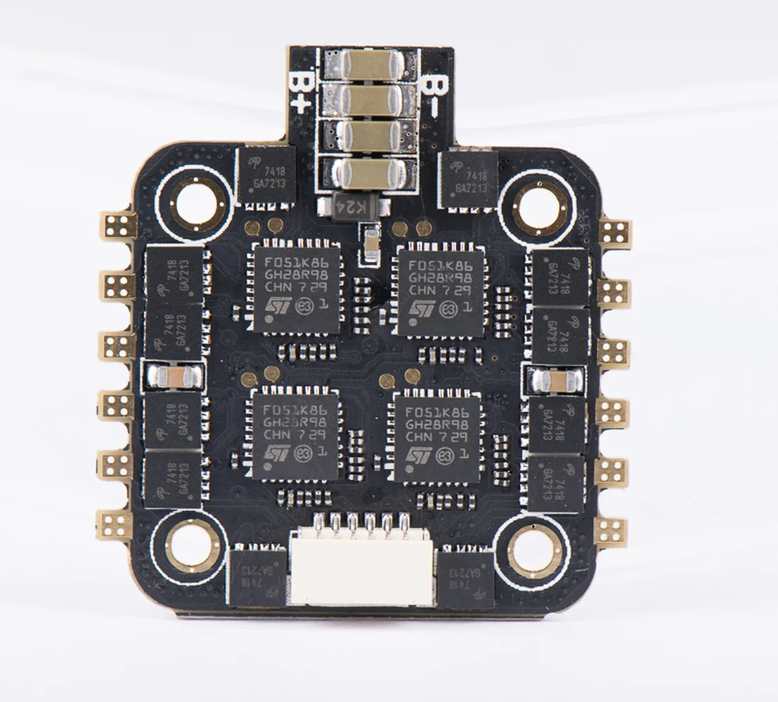 

F-Cloud BS32-28A Four In One, Electrically Adjusted BLHELI_32 32 Bit 28A DShot1200 Electrically Tunable 2-4S