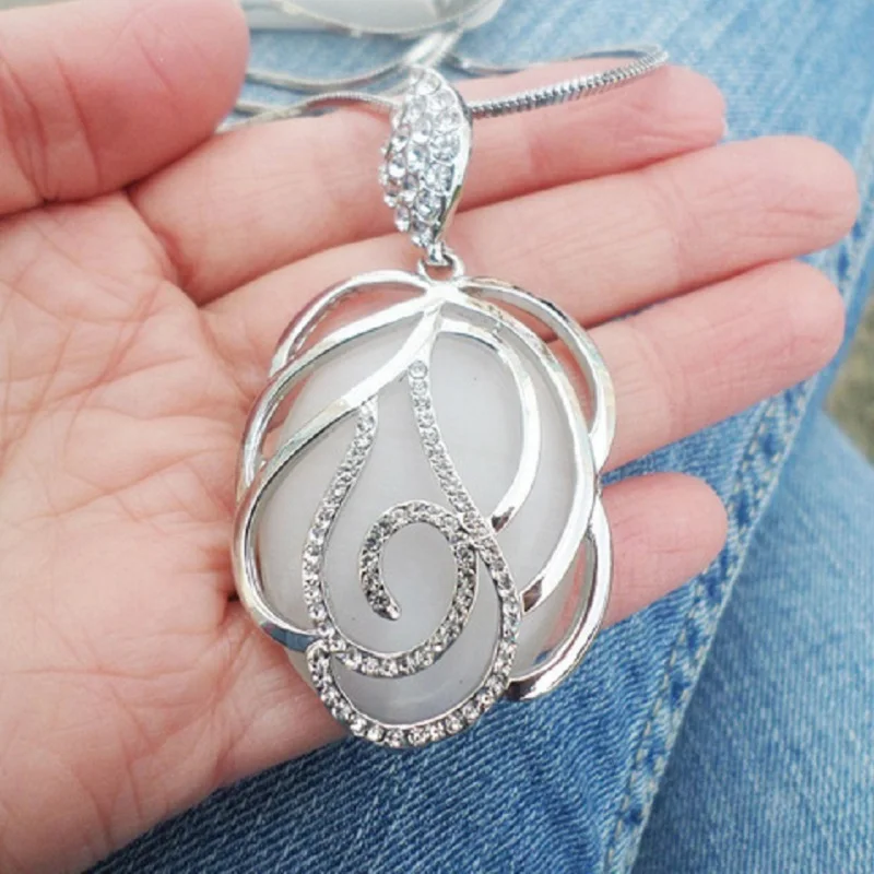 

Hollow Flower Long Necklace Women Ovel Opal Bijoux Fashion Jewelry Cute Gifts