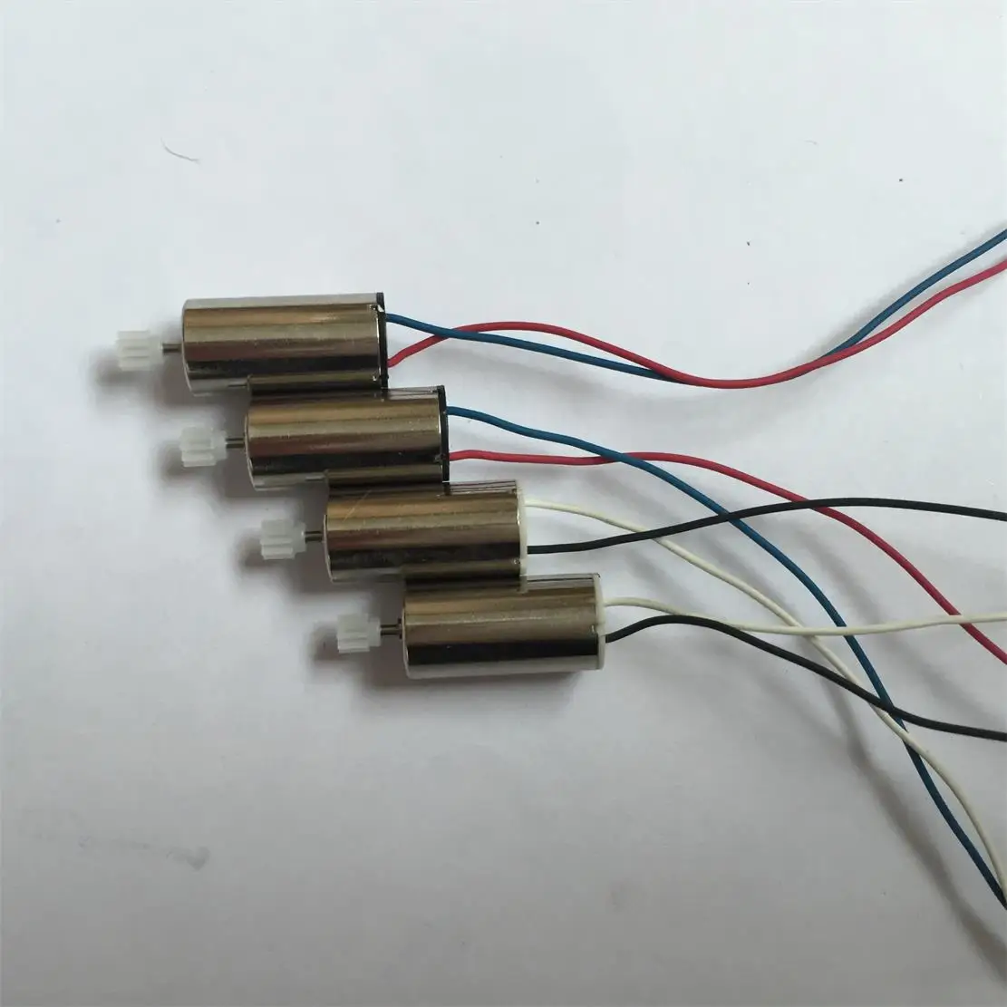 

4pcs Motors For Syma X5hw X5hc X5sw X5sc Rc Quadcopter Spare Parts Motor 2pcs Cw Motor And 2 Pcs Ccw Motor Drones Engines Kits