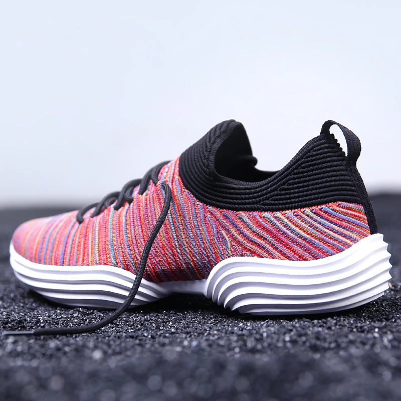 lightweight mesh running shoes